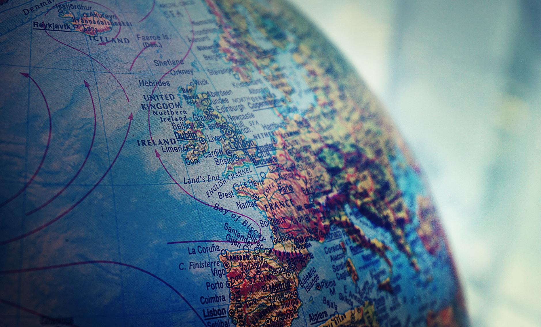 shallow focus photo of world globe